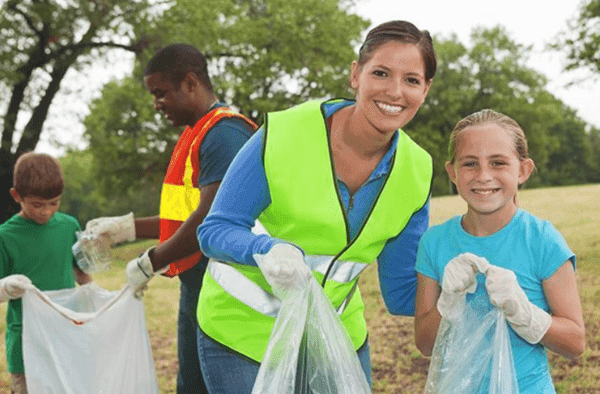 Samaritans cleaning up Morningside Park